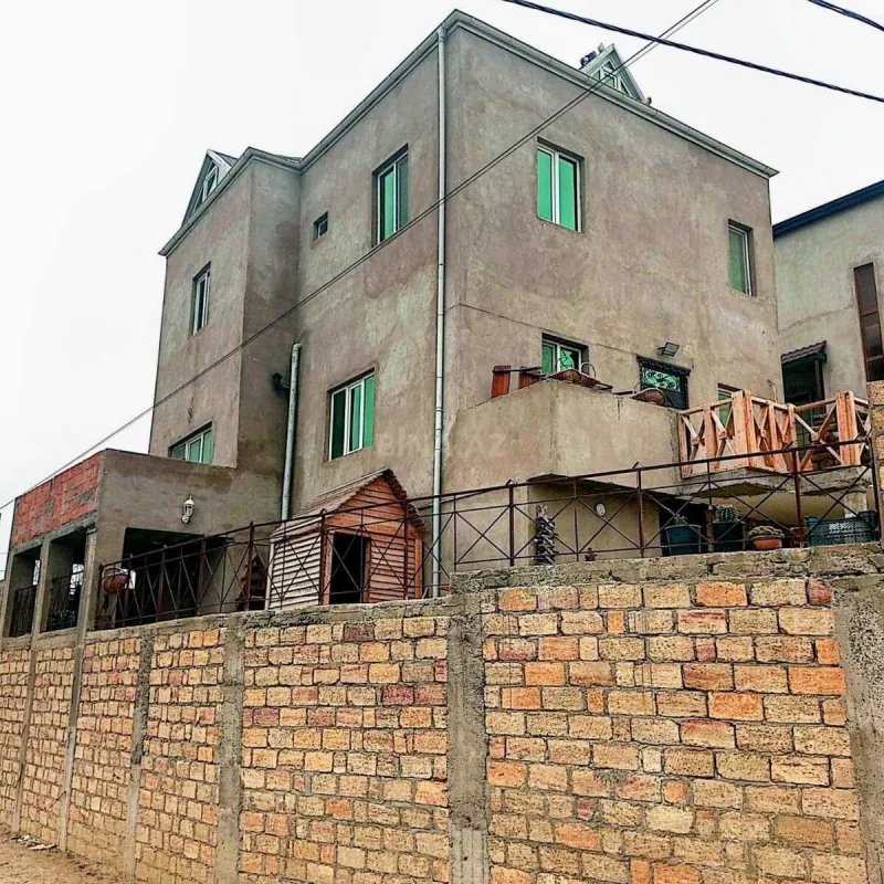 Satılır 4 otaqlı həyət evi 125 m²