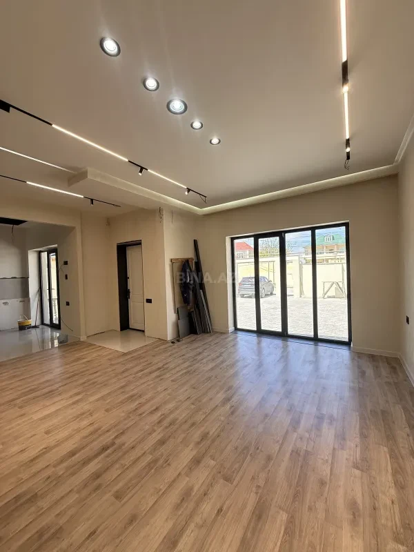 Satılır 3 otaqlı həyət evi 100 m²
