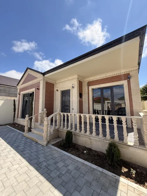 Satılır 3 otaqlı həyət evi 100 m²