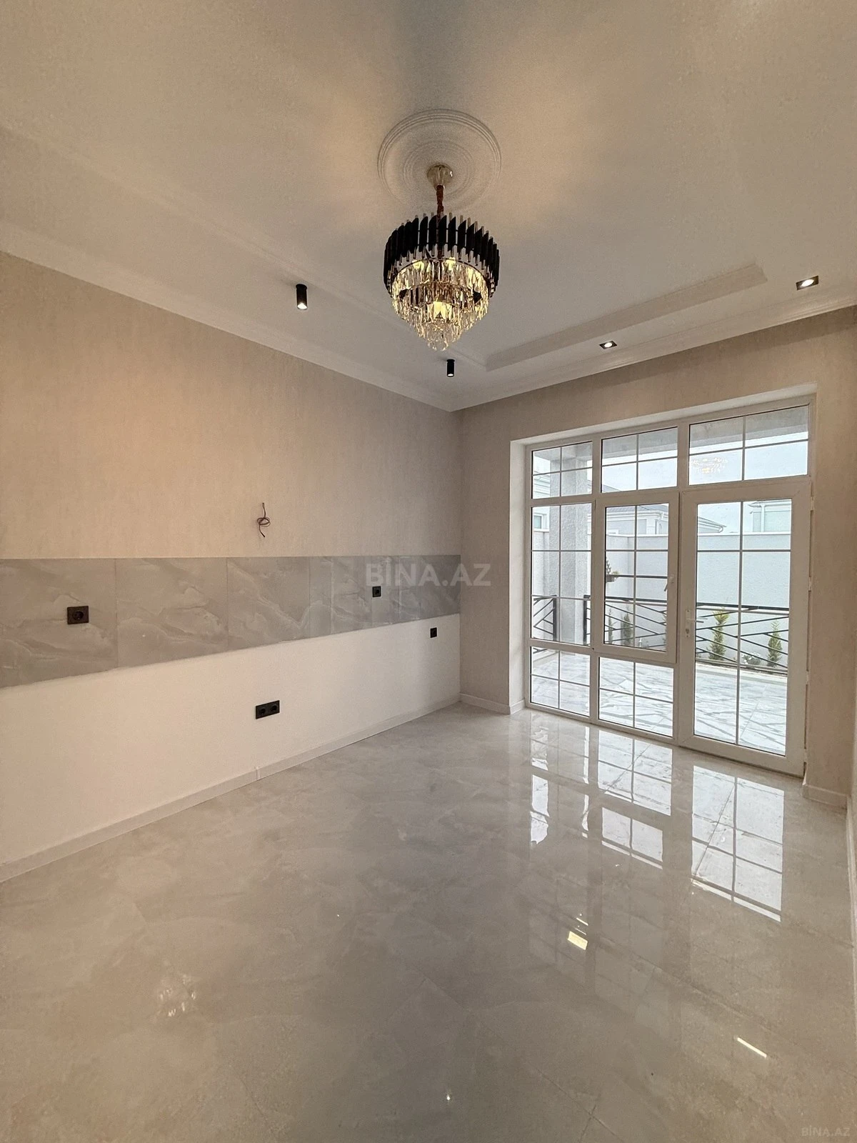 Satılır 4 otaqlı həyət evi 140 m²