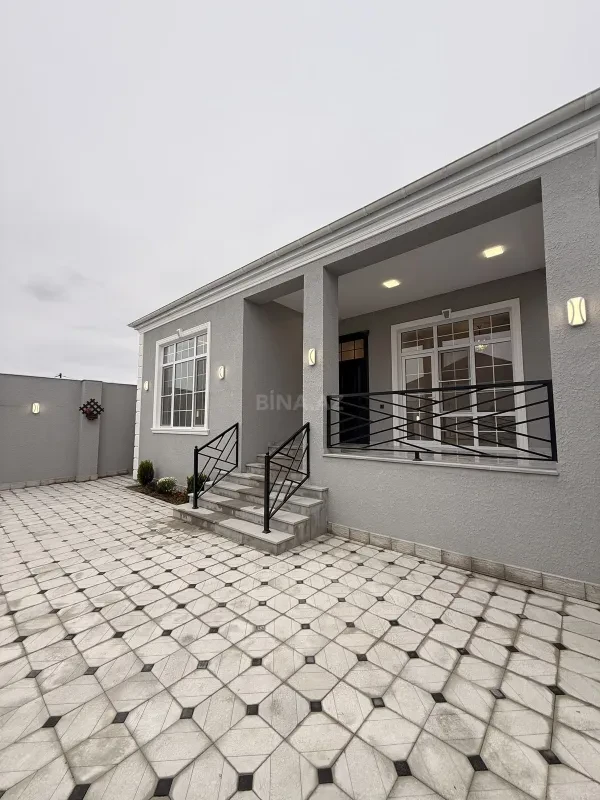 Satılır 4 otaqlı həyət evi 140 m²