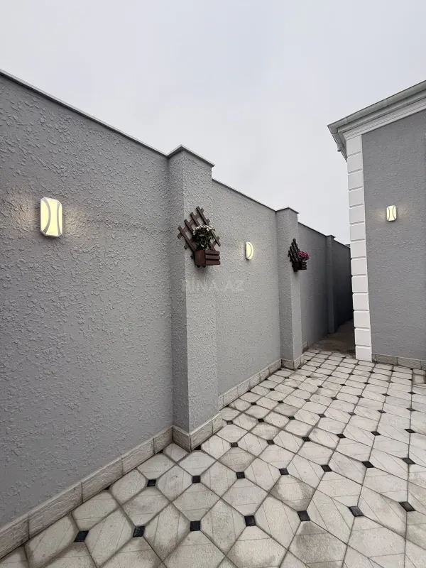 Satılır 4 otaqlı həyət evi 140 m²