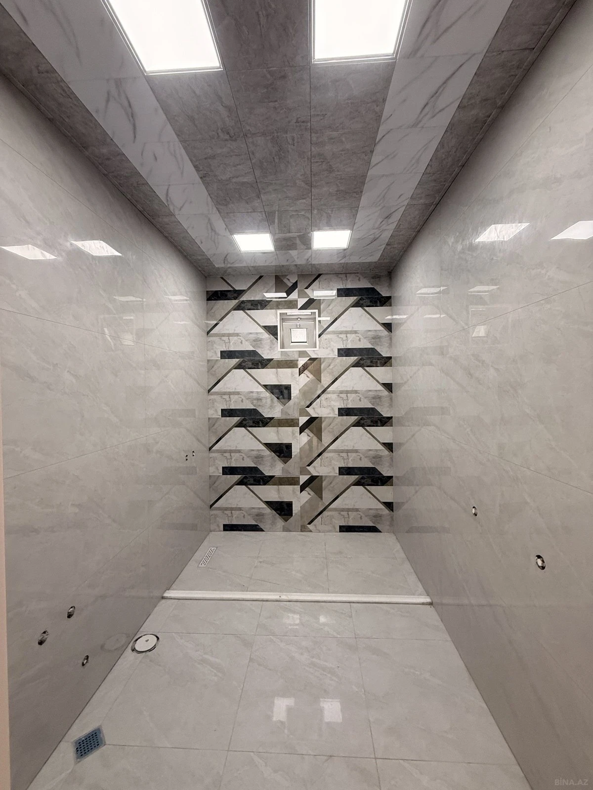 Satılır 4 otaqlı həyət evi 140 m²