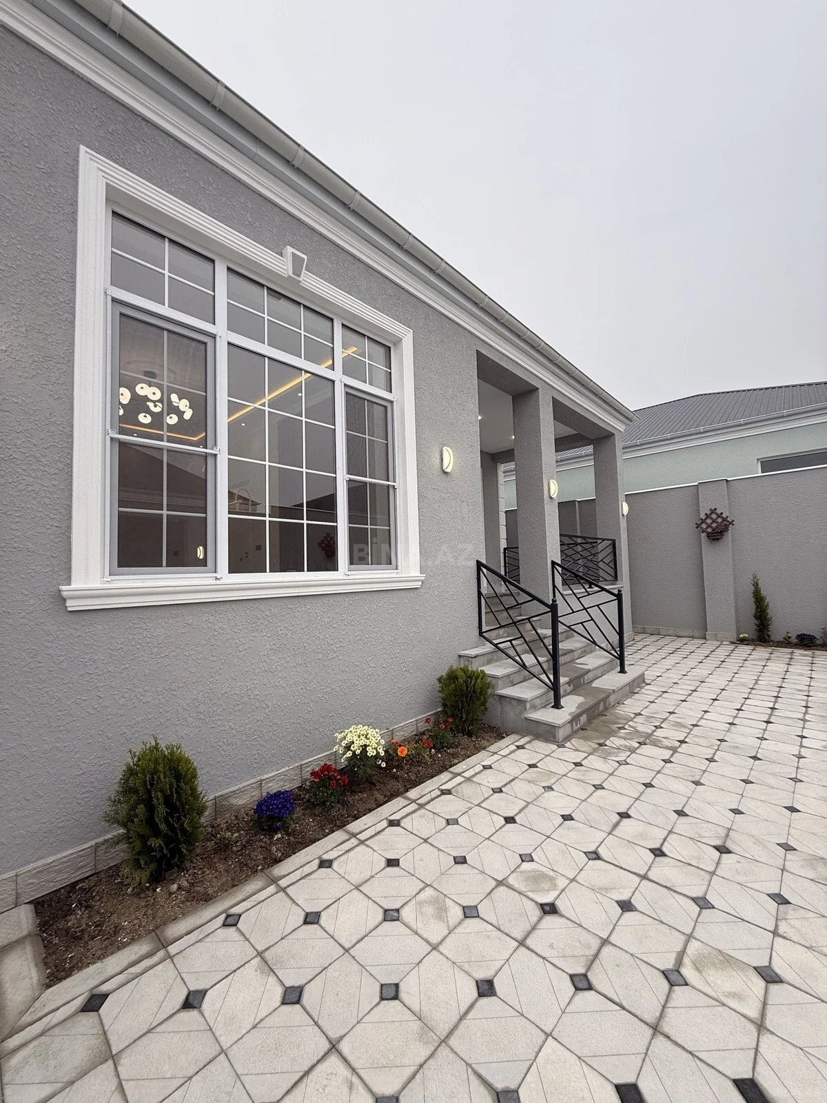 Satılır 4 otaqlı həyət evi 140 m²