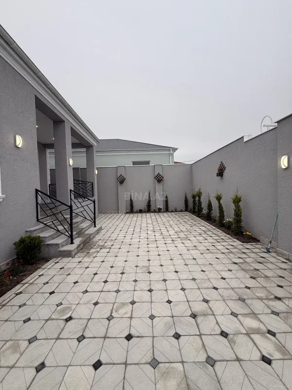 Satılır 4 otaqlı həyət evi 140 m²
