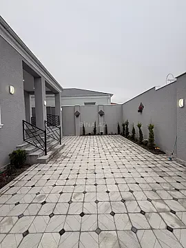 Satılır 4 otaqlı həyət evi 140 m²