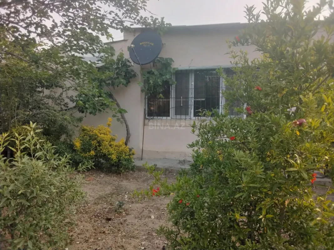 Satılır 3 otaqlı həyət evi 65 m²