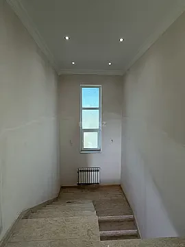Satılır 6 otaqlı həyət evi 265 m²