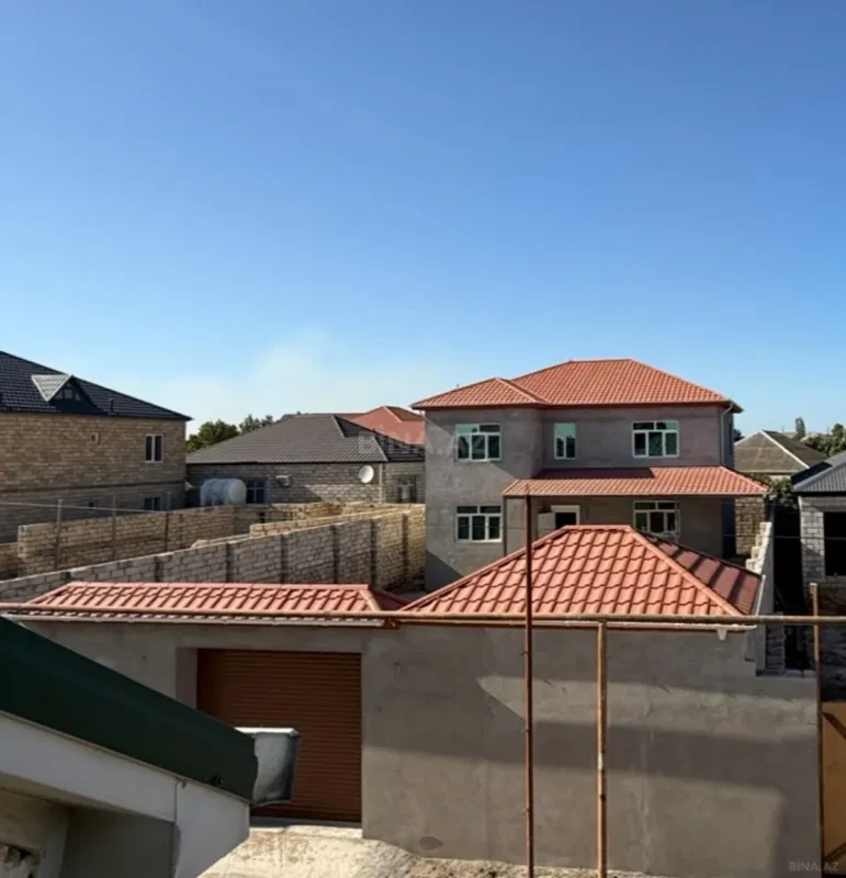 Satılır 6 otaqlı həyət evi 265 m²