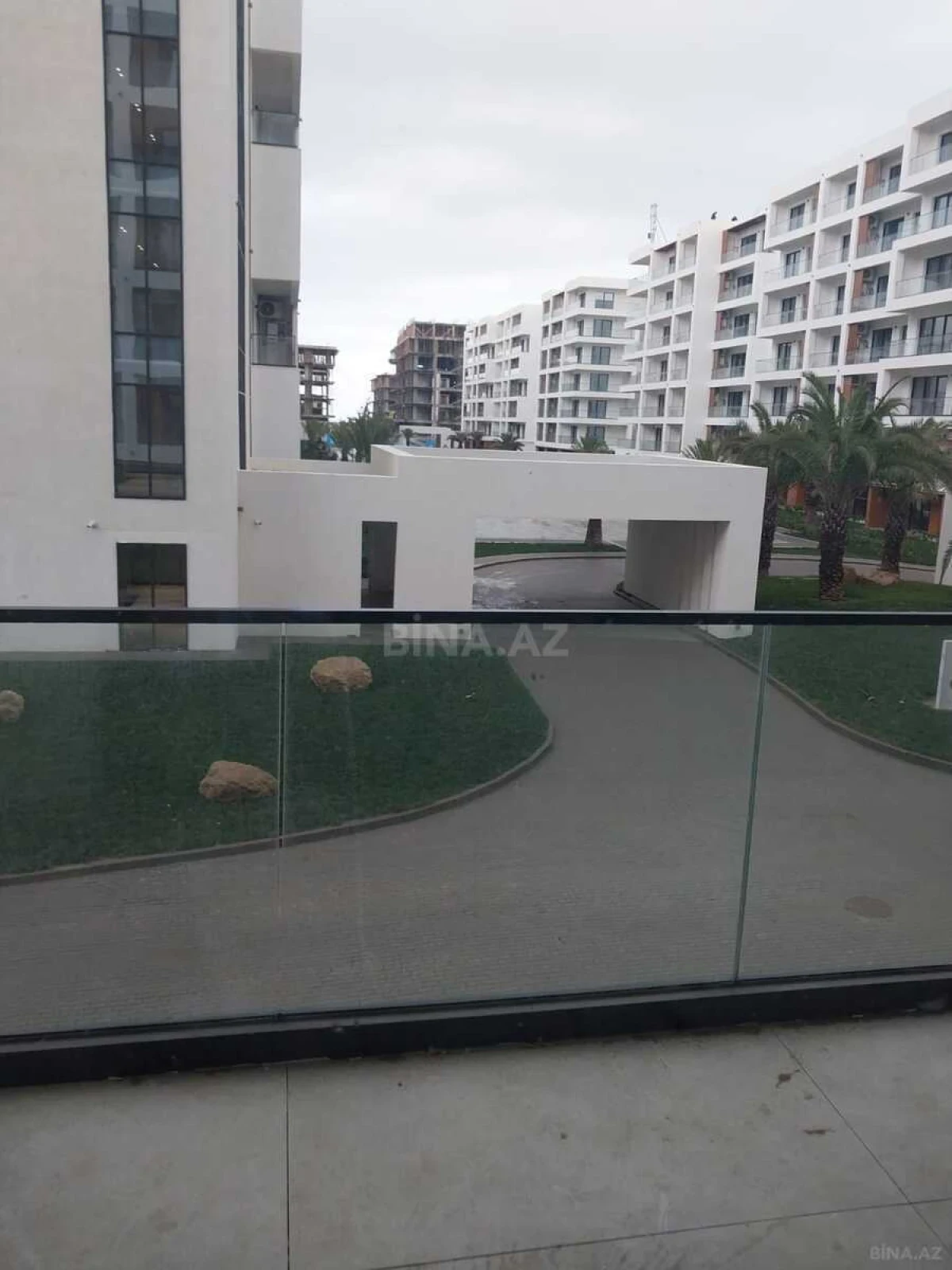 Satılır 1 otaqlı mənzil 59 m²