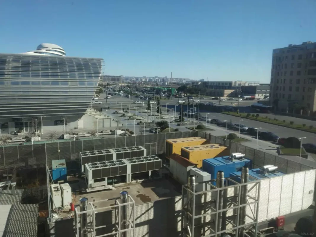 Kirayə verilir 1 otaqlı ofis 42 m²