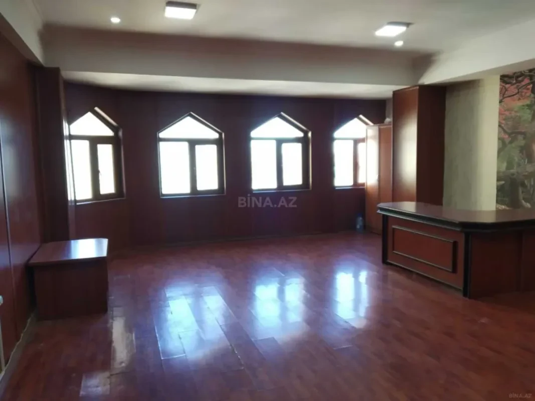 Kirayə verilir 1 otaqlı ofis 42 m²