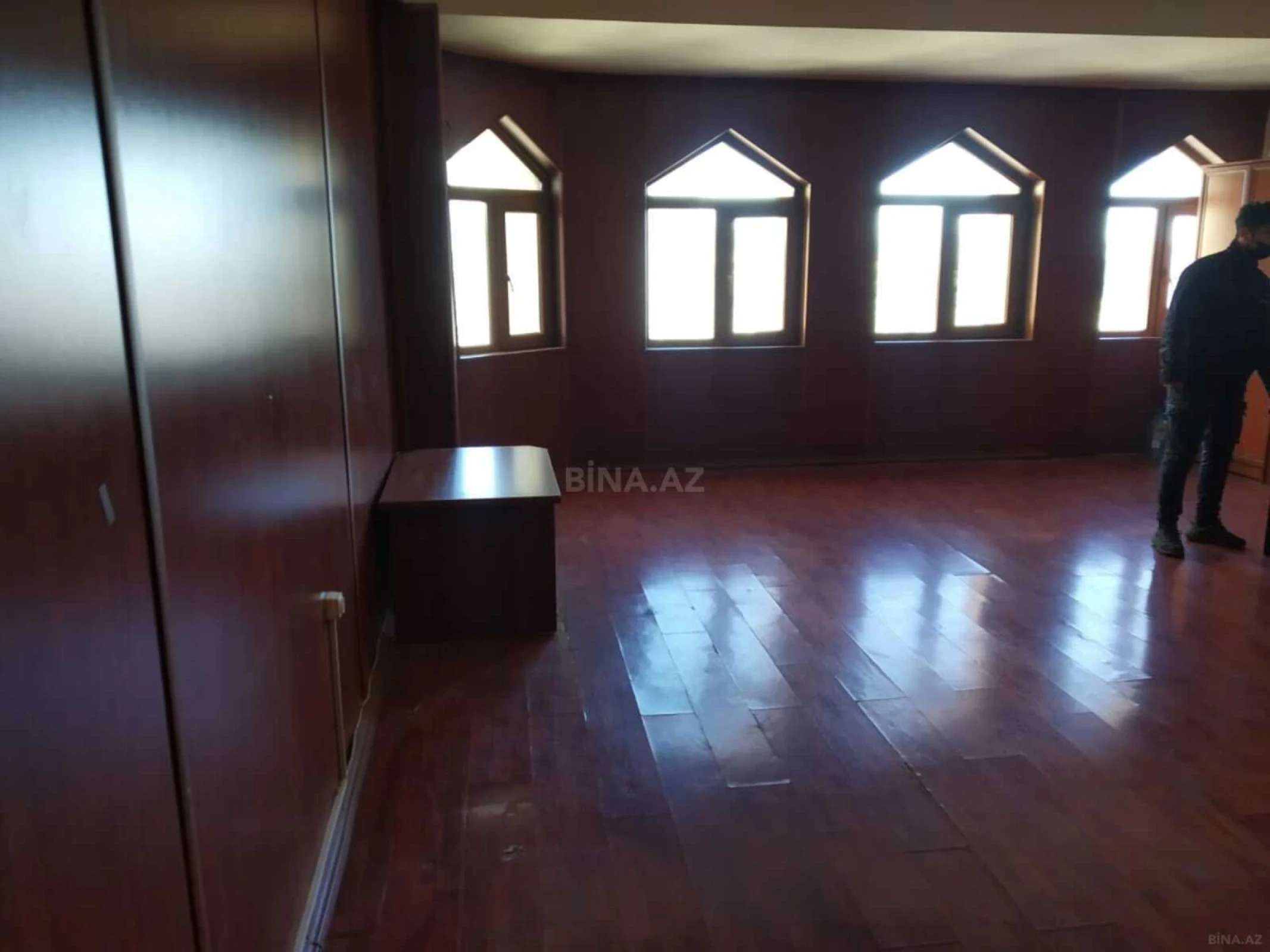 Kirayə verilir 1 otaqlı ofis 42 m²