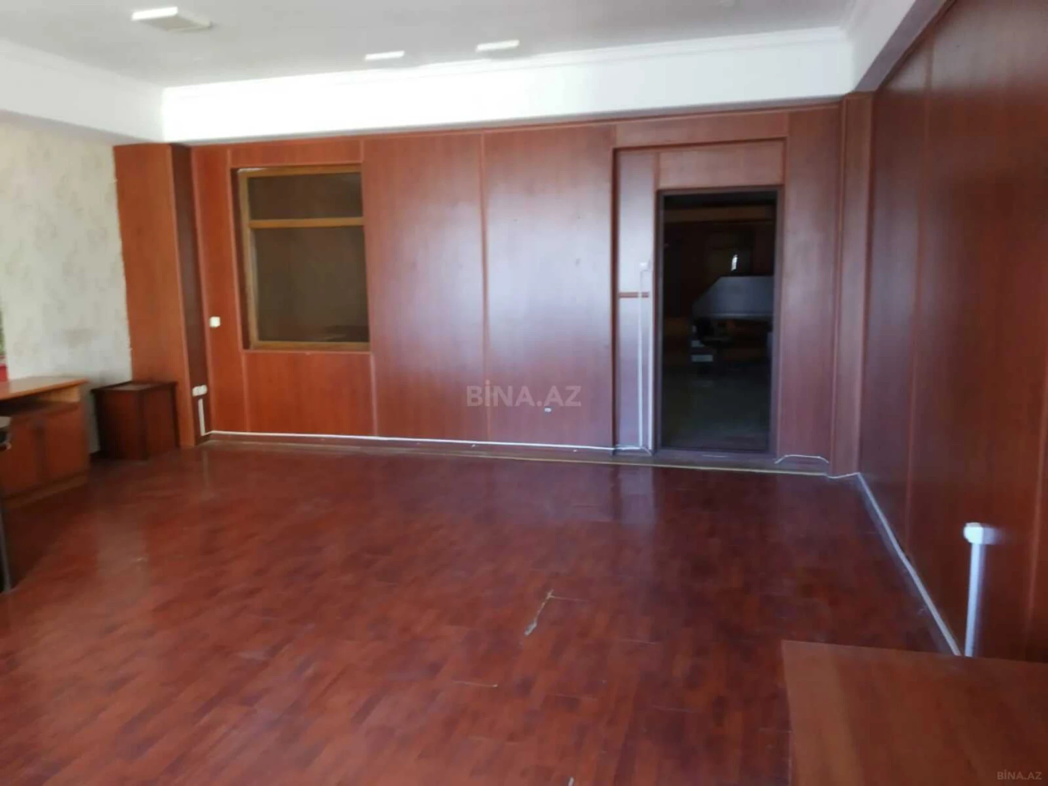 Kirayə verilir 1 otaqlı ofis 42 m²