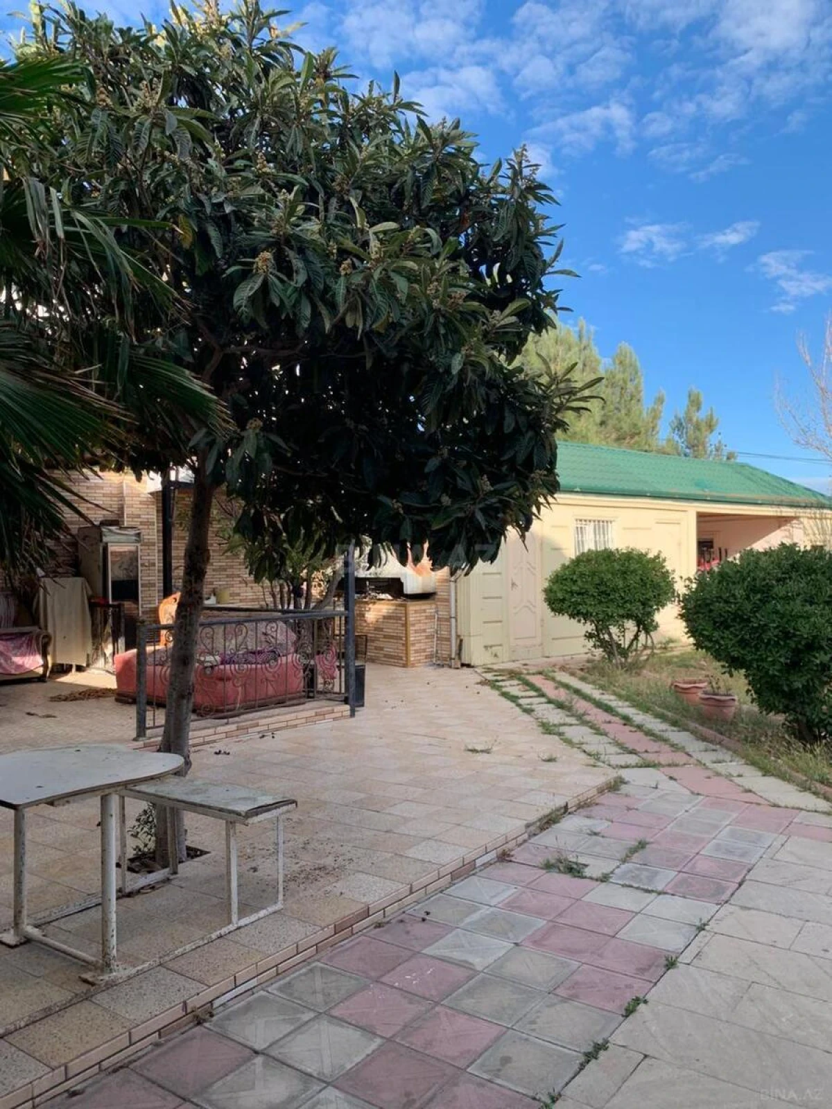 Satılır 6 otaqlı həyət evi 280 m²