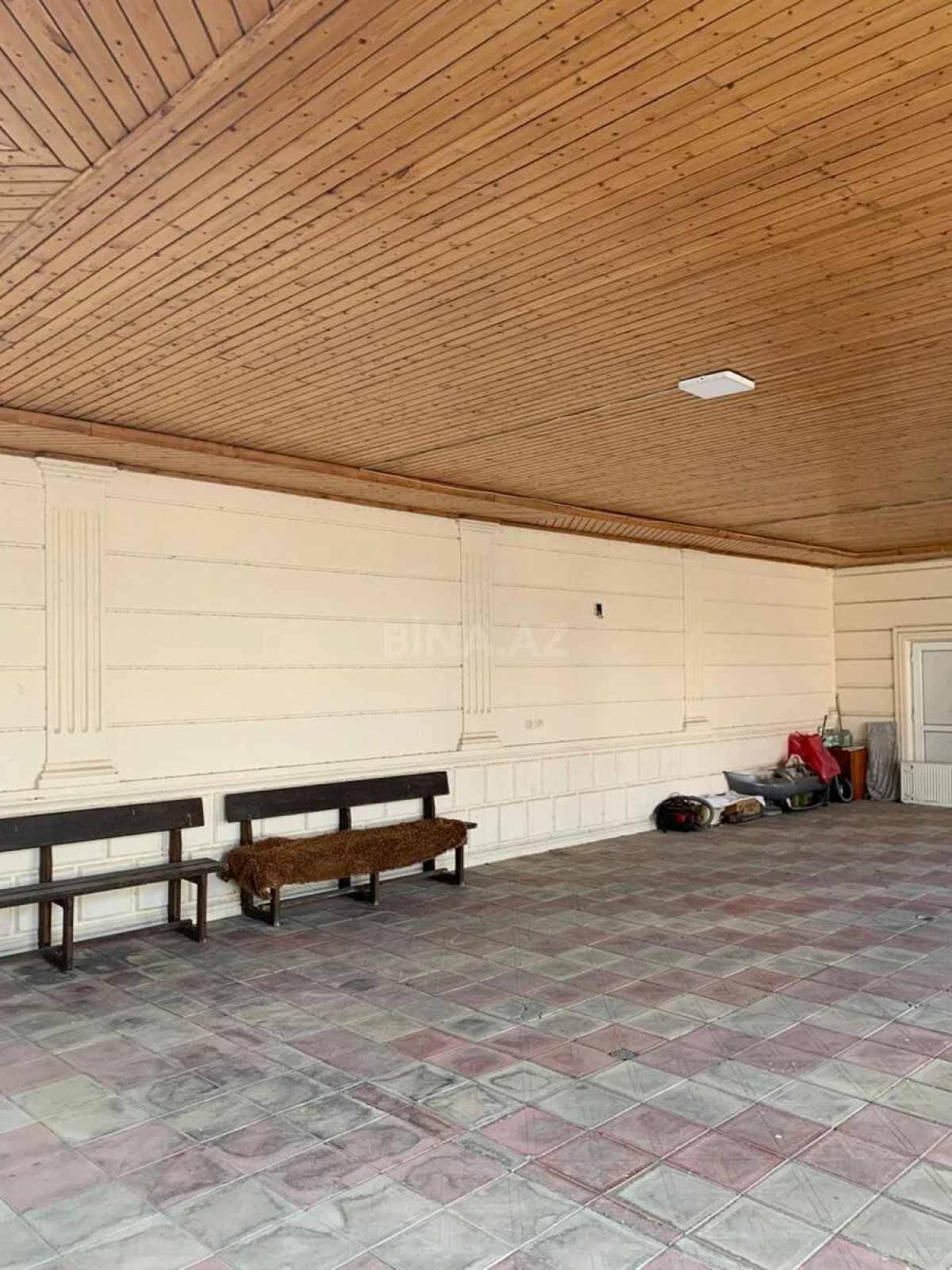 Satılır 6 otaqlı həyət evi 280 m²