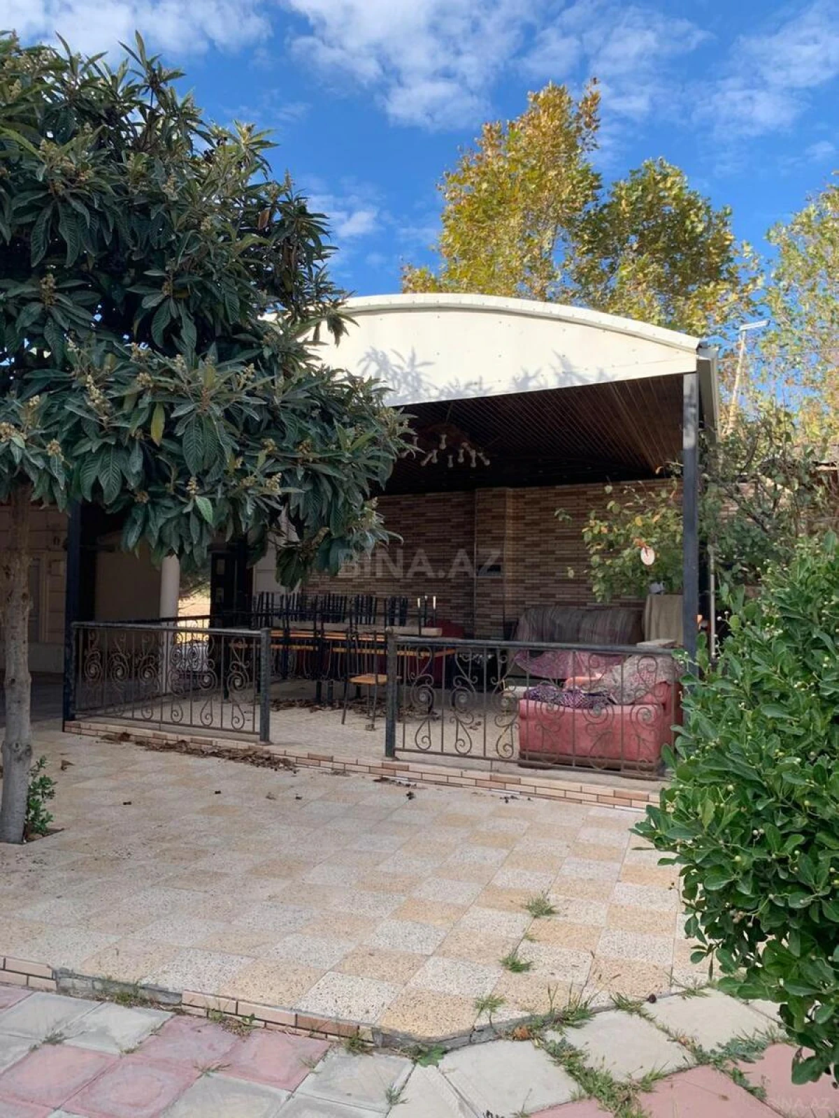 Satılır 6 otaqlı həyət evi 280 m²