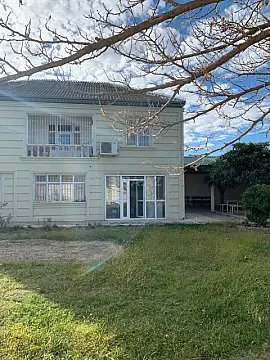 Satılır 6 otaqlı həyət evi 280 m²