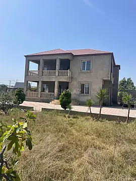 Satılır 7 otaqlı həyət evi 300 m² — Bakı, Novxanı 7 otaq 300.00 m²