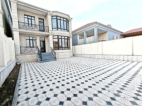 Satılır 6 otaqlı həyət evi 230 m²