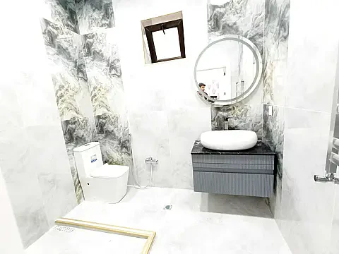 Satılır 6 otaqlı həyət evi 230 m²
