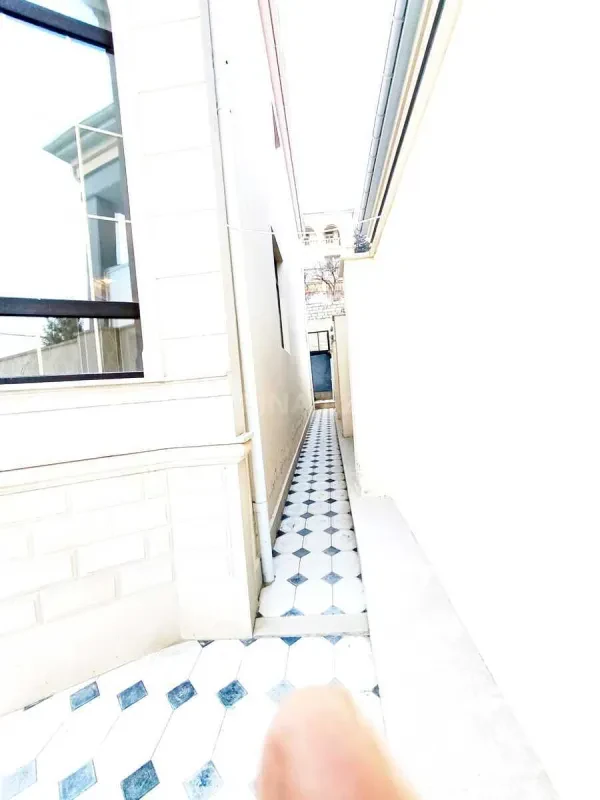 Satılır 6 otaqlı həyət evi 230 m²