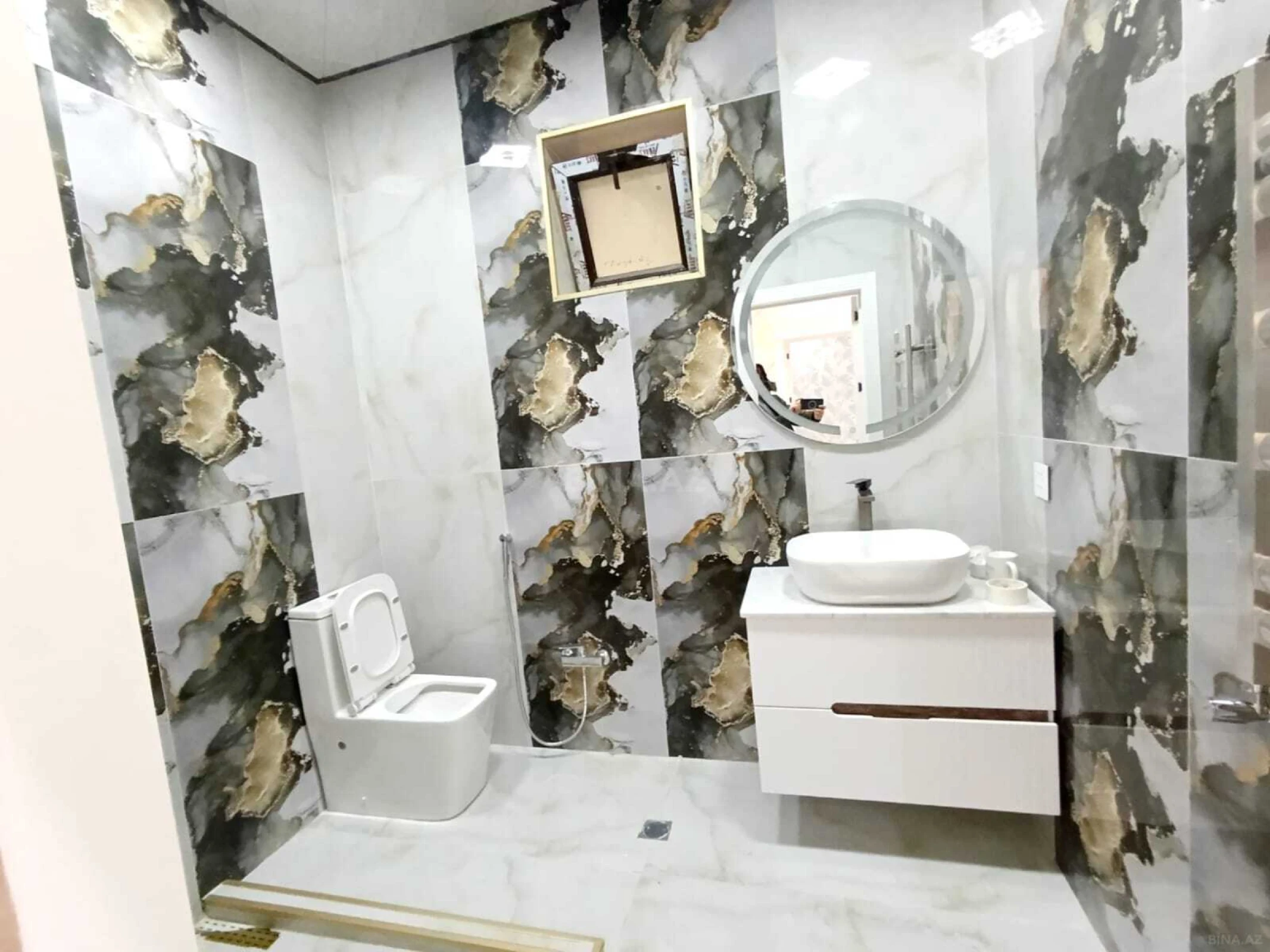 Satılır 6 otaqlı həyət evi 230 m²