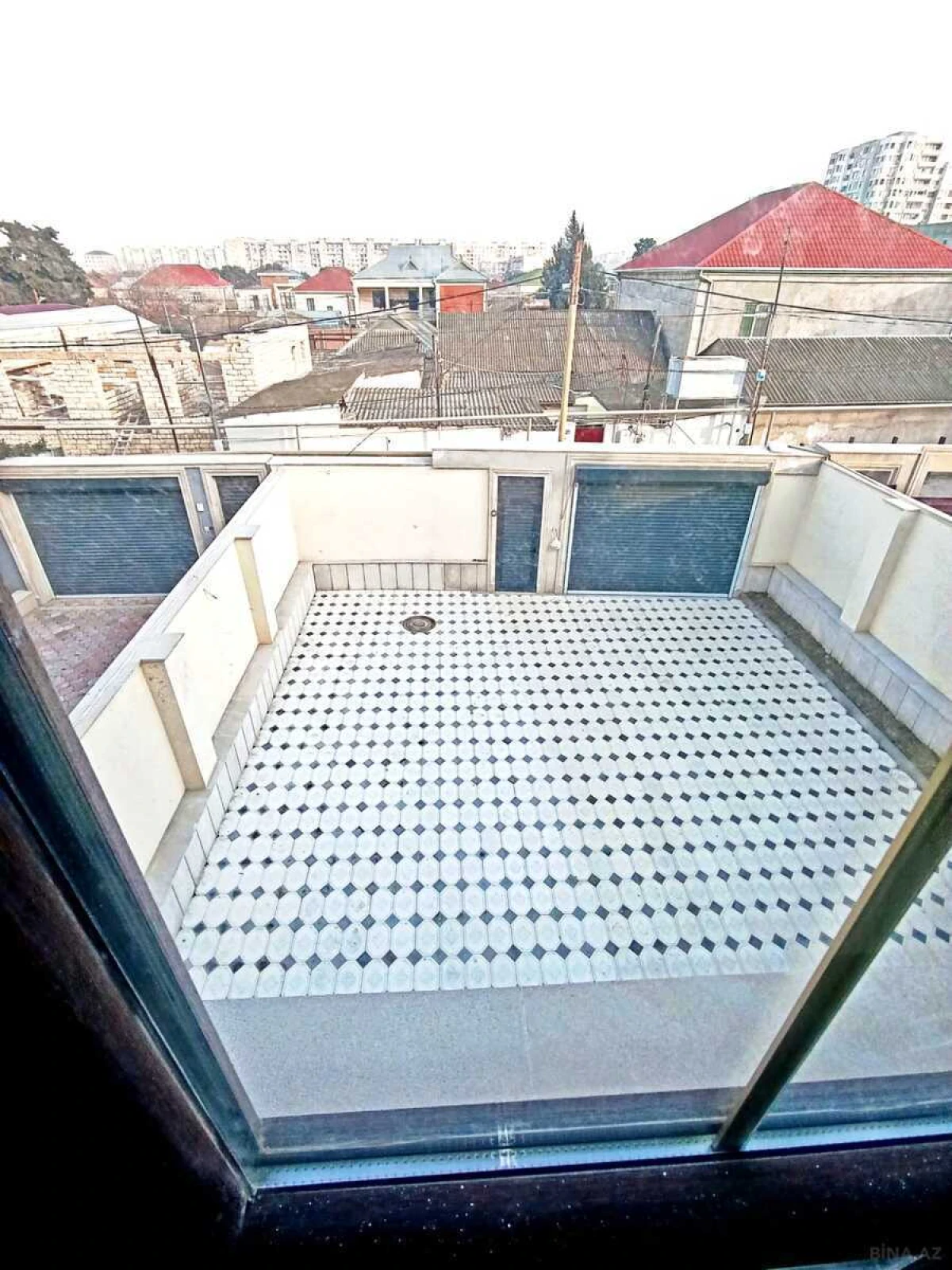 Satılır 6 otaqlı həyət evi 230 m²