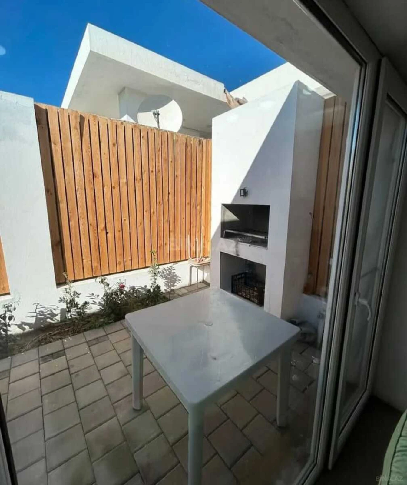 Kirayə verilir 3 otaqlı həyət evi 80 m²