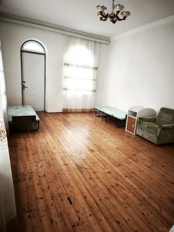 Kirayə verilir 3 otaqlı həyət evi 100 m²