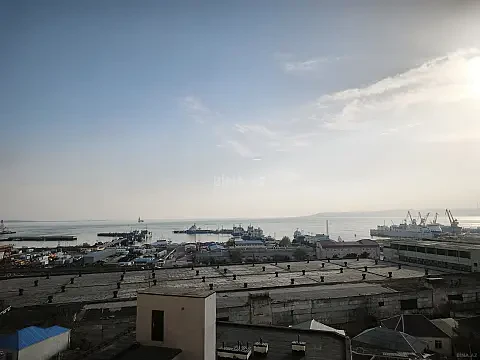 Satılır 4 otaqlı mənzil 273 m²