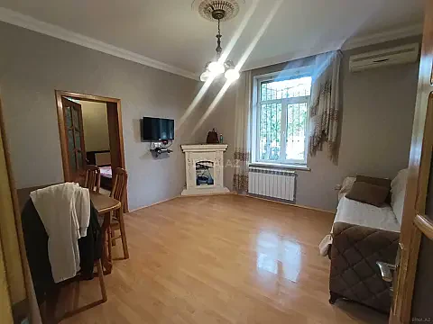 Kirayə verilir 2 otaqlı mənzil 60 m²