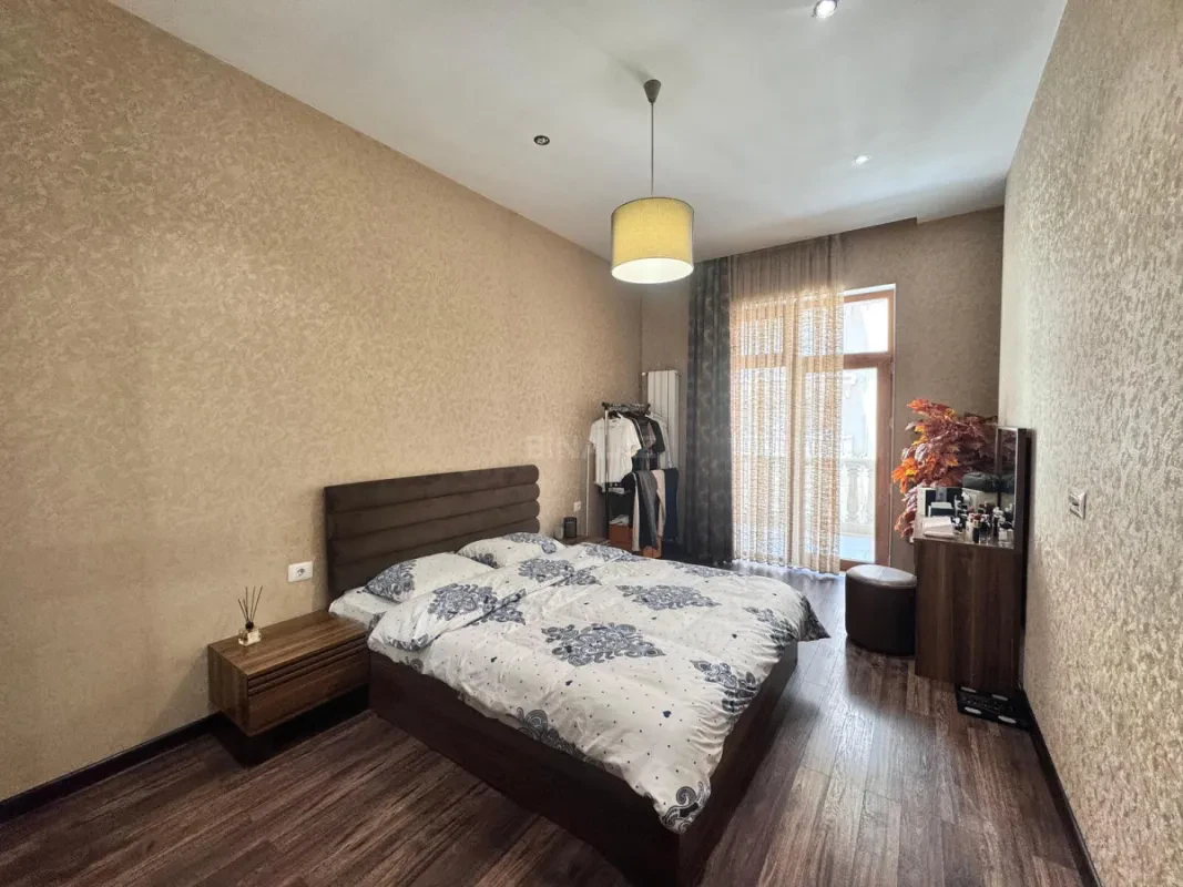 Satılır 2 otaqlı mənzil 59 m²