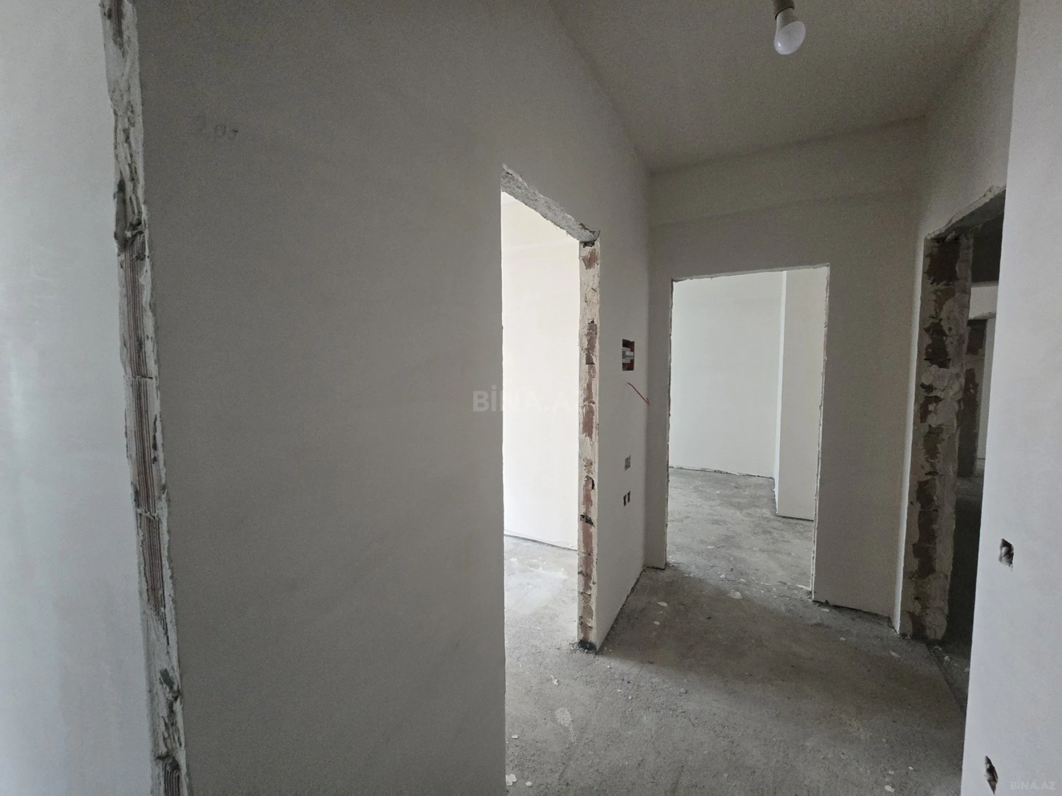 Satılır 2 otaqlı mənzil 52 m²