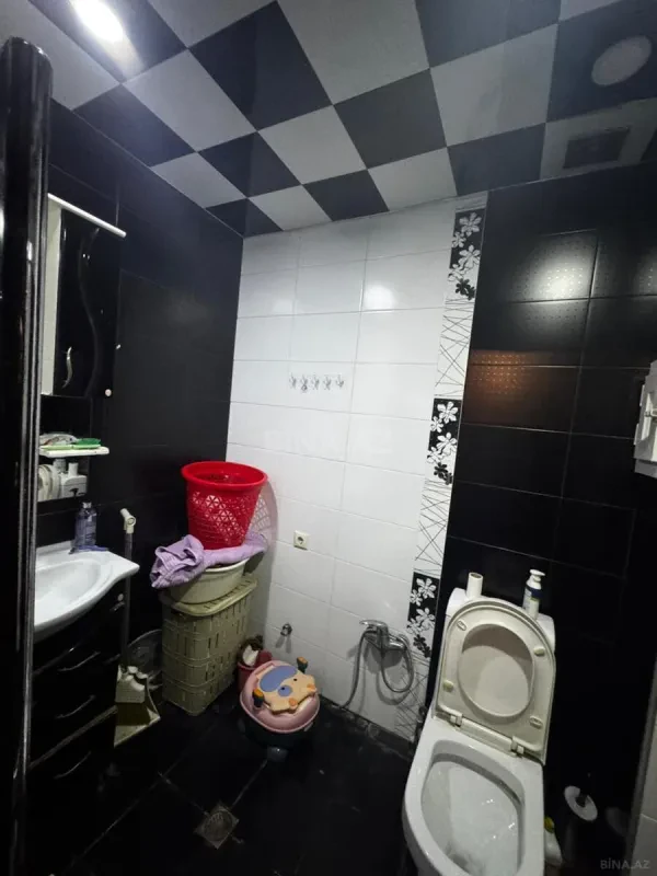 Satılır 1 otaqlı mənzil 67 m²