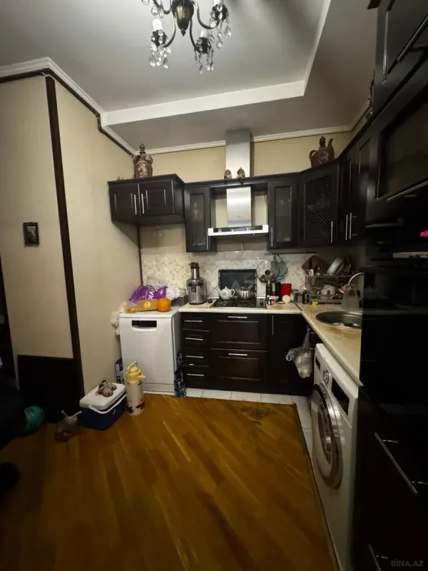 Satılır 1 otaqlı mənzil 67 m²