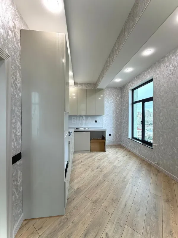 Satılır 2 otaqlı mənzil 73 m²