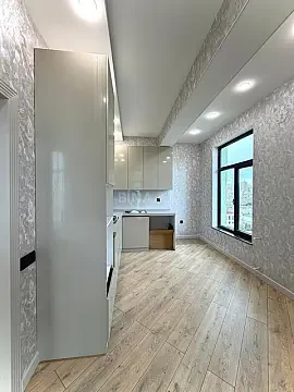 Satılır 2 otaqlı mənzil 73 m²