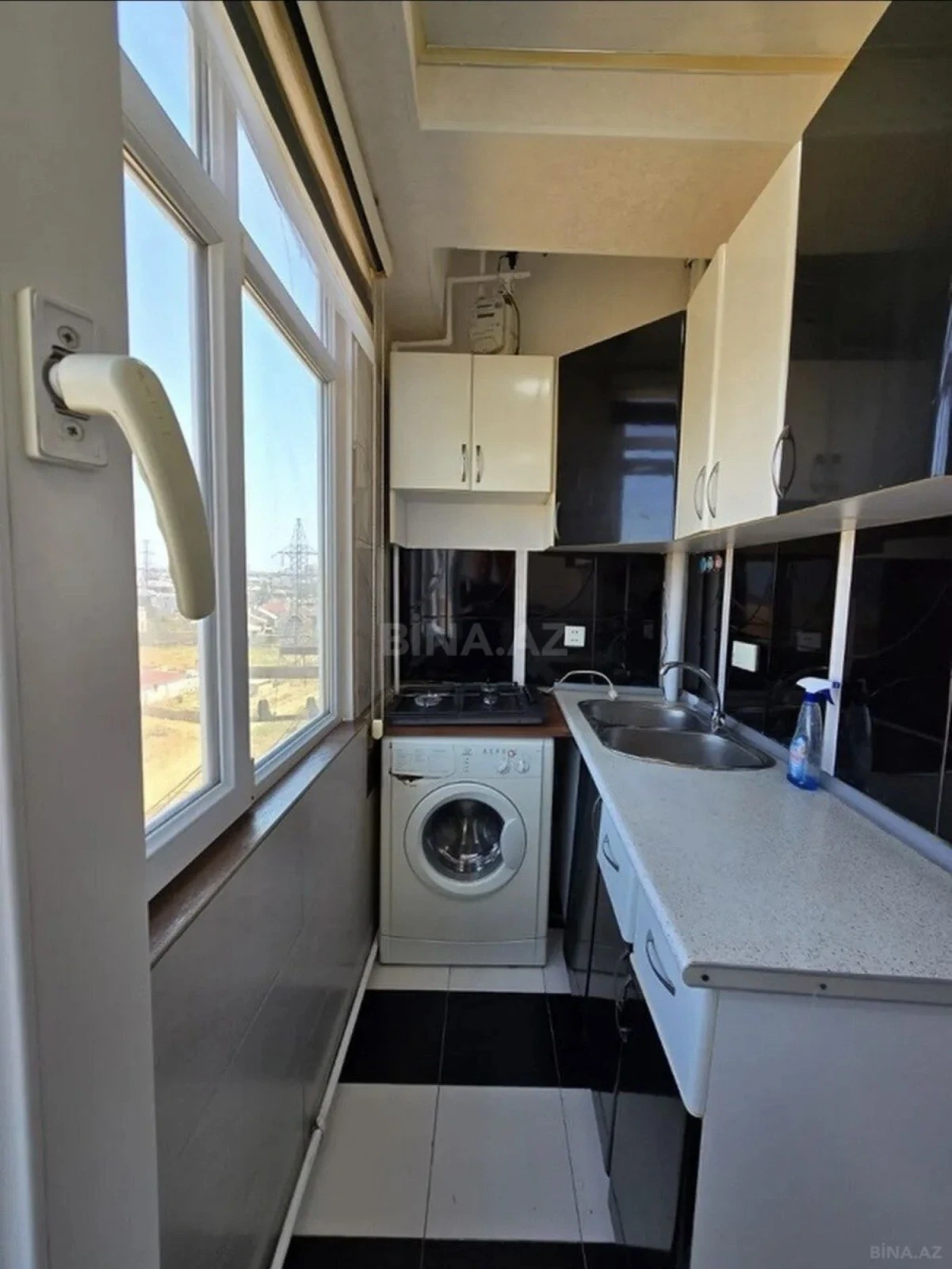 Kirayə verilir 2 otaqlı mənzil 50 m²