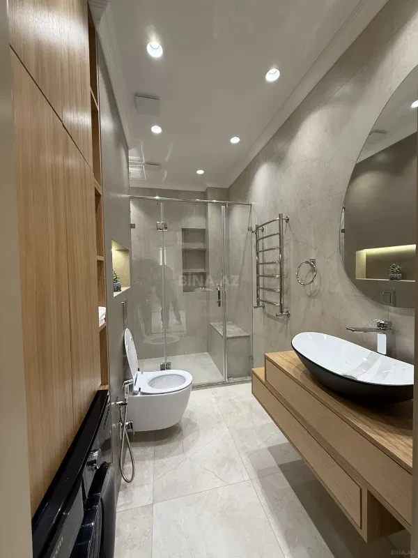 Satılır 2 otaqlı mənzil 83 m²
