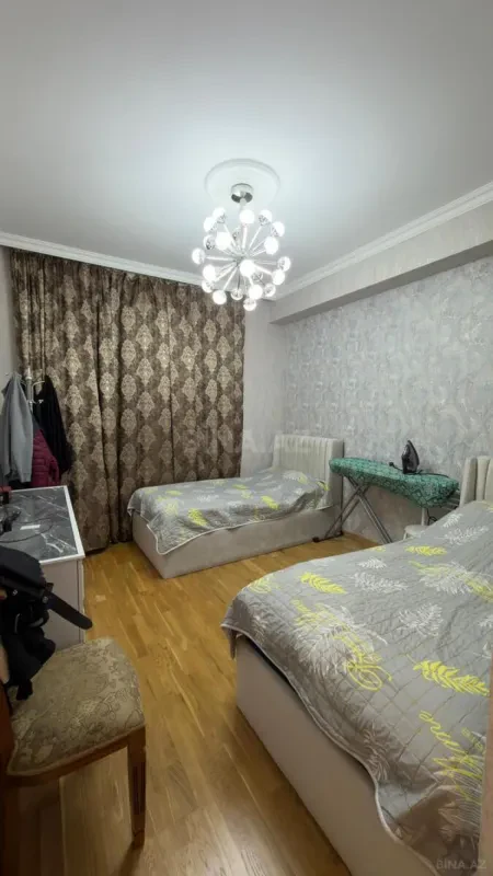 Satılır 3 otaqlı mənzil 112 m²