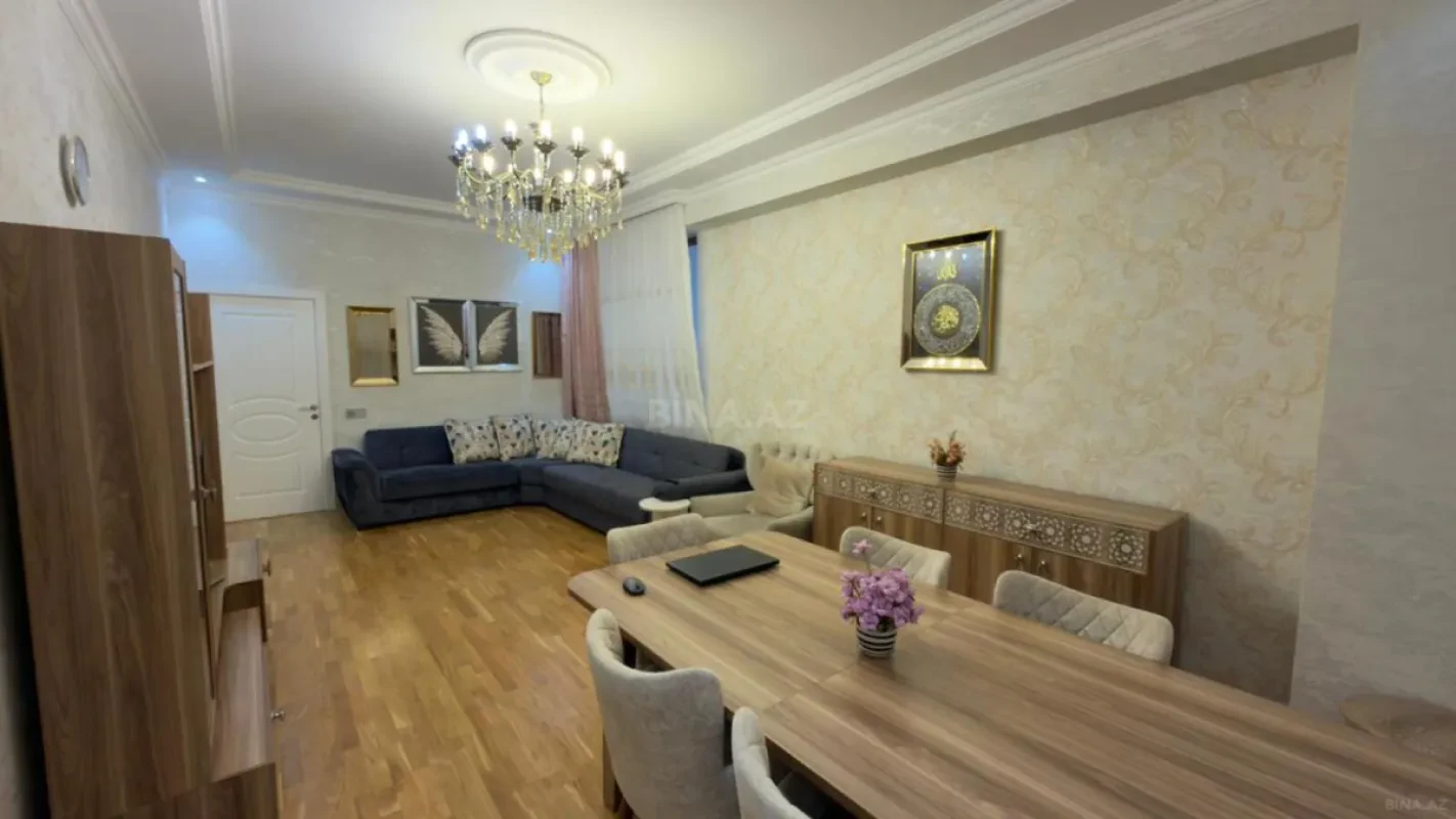 Satılır 3 otaqlı mənzil 112 m²