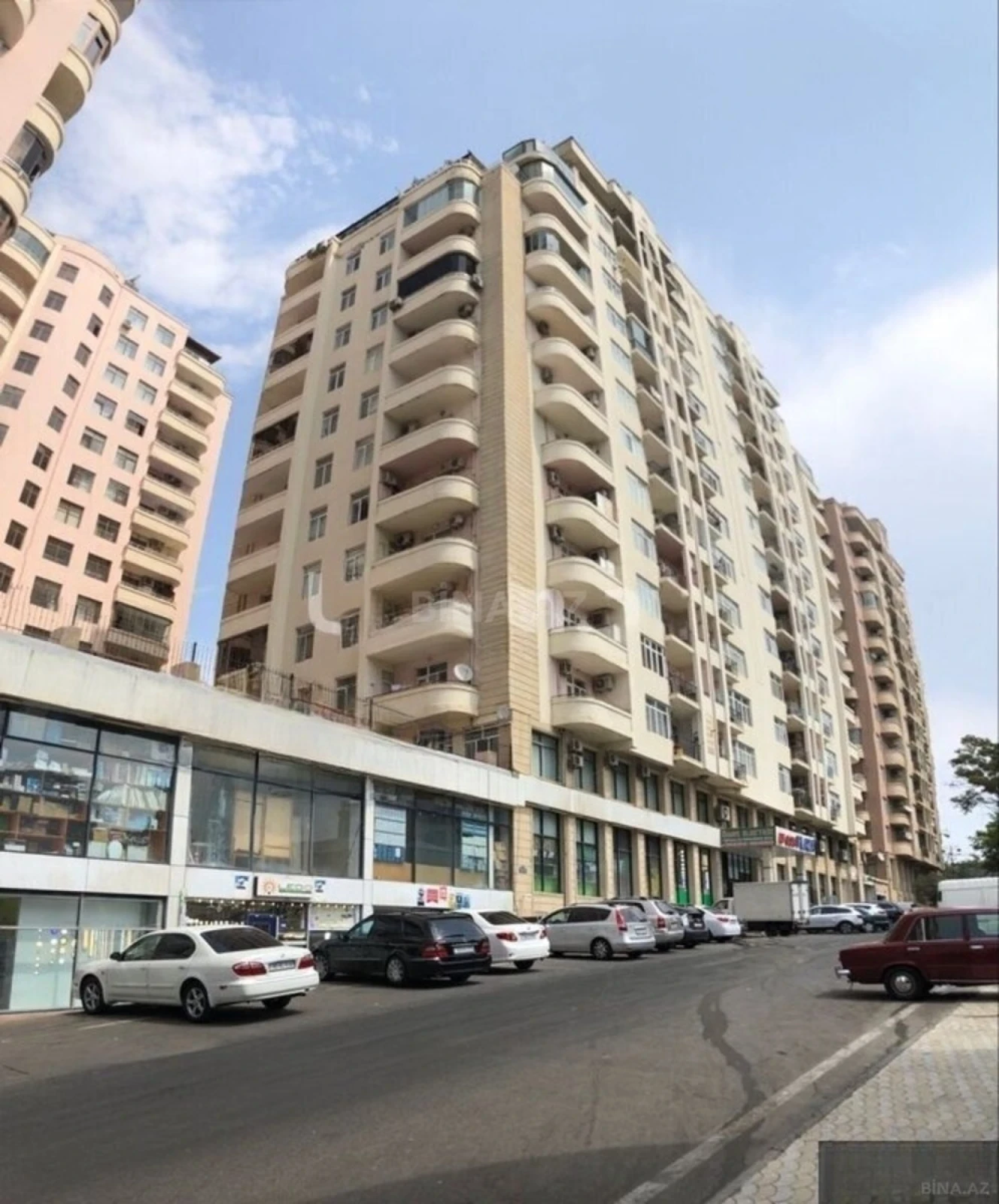 Kirayə verilir 3 otaqlı mənzil 148 m²