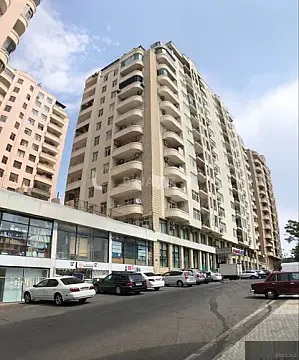 Kirayə verilir 3 otaqlı mənzil 148 m²