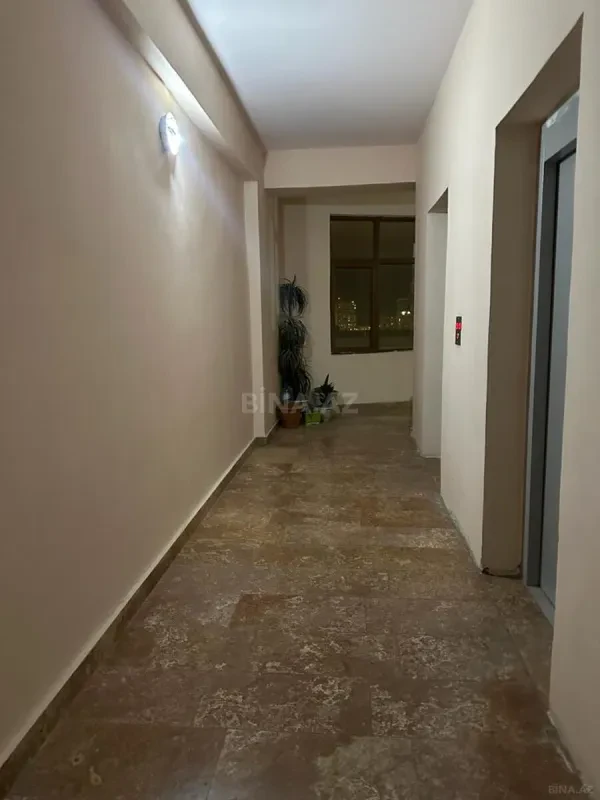Kirayə verilir 3 otaqlı mənzil 148 m²