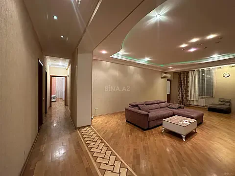 Kirayə verilir 3 otaqlı mənzil 148 m²