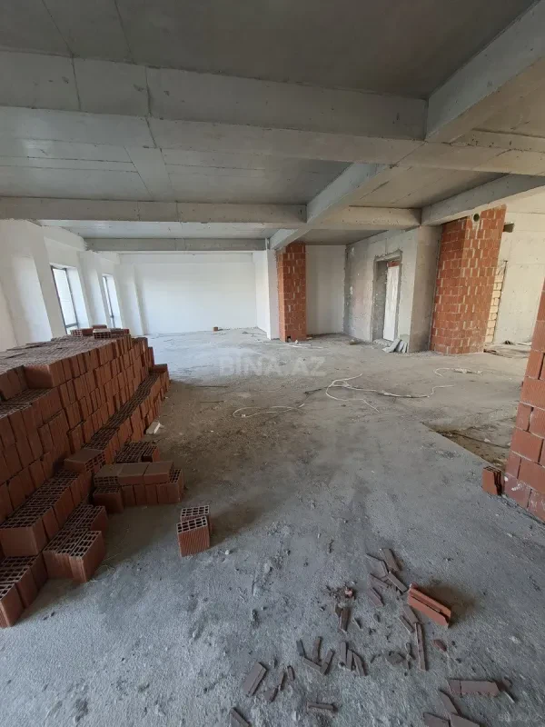 Kirayə verilir 8 otaqlı ofis 300 m²