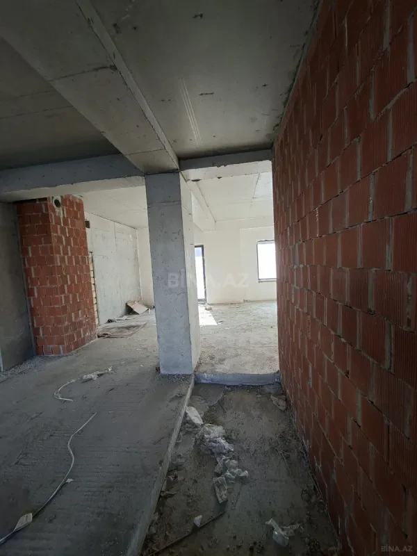 Kirayə verilir 8 otaqlı ofis 300 m²