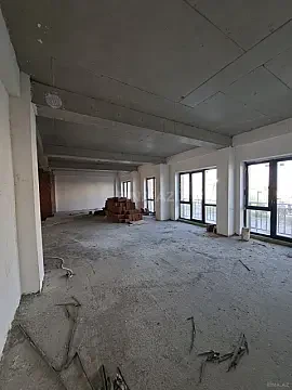Kirayə verilir 8 otaqlı ofis 300 m²