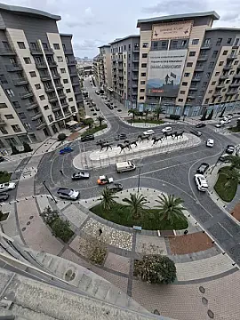 Kirayə verilir 8 otaqlı ofis 300 m² — Bakı 8 otaq 300.00 m²